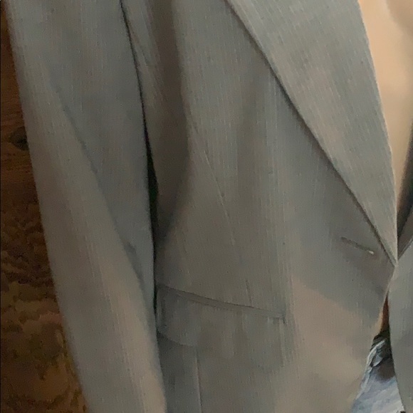 BNWOT! NY&CO Gray pin stripe blazer! Street Style! - Picture 4 of 8